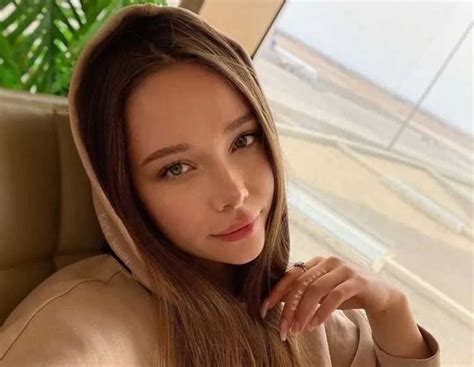 kate kuray|Kate Kuray Wiki, Biography, Age, Spouse, Net Worth, Fast Facts.